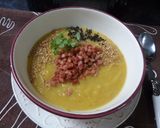 Foto del paso 2 de la receta: Crema de puerros con jamón, sésamo y arañuela