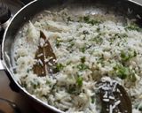 A picture of step 7 of Thai green rice.