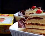 A picture of step 5 of Chocolate crunch layer cake.