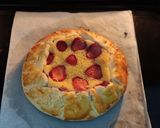 Foto langkah ke 4 dari resep Mini Strawberry Frangipane.