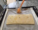Foto del paso 7 de la receta: Hojaldre normal o sin gluten con morcilla de arroz, yogur y queso a tú gusto
