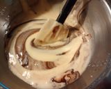 Foto del paso 8 de la receta: Bizcochuelo humedo de queso crema light y chocolate 