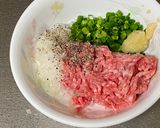 A picture of step 1 of Osaka Gyoza.