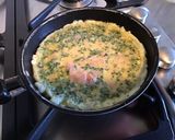 A picture of step 8 of Ham, Cream, and Herb Omelet.