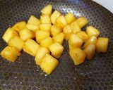 Tüzes édes-savanyú ananász recept fázis 1 fotója