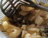 Foto del paso 1 de la receta: Acelgas con picadillo soriano y setas confitadas