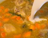 Foto langkah ke 6 dari resep Opor Ayam Kentang Wortel.