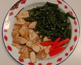 Foto langkah ke 1 dari resep Lodeh Tahu Kacang Panjang.