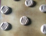 Foto del paso 3 de la receta: Galletitas de leche condensada y cacao🍪
