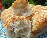 Foto del paso 5 de la receta: Pancitos saborizados de salame y queso🧀