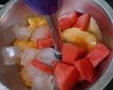A picture of step 1 of Melon Mocktail.