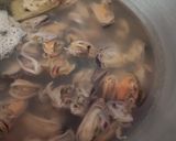 Foto langkah ke 1 dari resep Tumis Kerang ala Warteg.