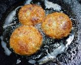 A picture of step 3 of Aloo tikki.