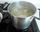 Foto del paso 5 de la receta: Pastel de bacalao y patatas gratinado al horno