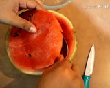 Foto del paso 3 de la receta: Gelatina con frutas encapsuladas en una sandía