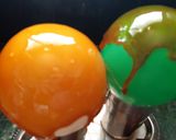 A picture of step 4 of Caramel bowl for desserts.