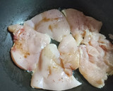 Foto del paso 2 de la receta: Suprema en colchón de cebollas