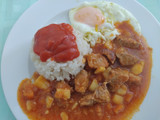 Carne guisada con tomate