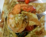 รูปขั้นตอนการทำที่ 13 ของ พาสต้าดำแกงเขียวหวานกุ้งห่อไข่