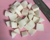 Hình bước làm 1 của món Gà kho củ cải