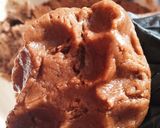صورة لخطوة 4 من وصفة كوكيز الكاكاو و الشوكولاتة🍪🍫Cookies