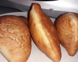 A picture of step 5 of Mandazi.