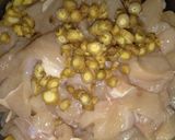 รูปขั้นตอนการทำที่ 2 ของ ผัดกะเพราไก่