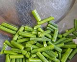 Foto langkah ke 2 dari resep Orek tempe kacang panjang.