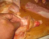 Foto del paso 1 de la receta: Muslo y contramuslo relleno con bacon