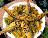 সবুজ চাপিলা (ব্রকলি, কাঁচা টমেটো ও ক্যাপসিকাম দিয়ে চাপিলা মাছ) রেসিপির ধাপ 2 ছবি