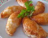 Foto del paso 3 de la receta: Empanadillas de hojaldre con pringá