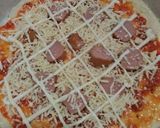 Foto langkah ke 5 dari resep Homemade Pizza.