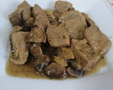 Foto del paso 7 de la receta: Cinta de lomo con salsa de ajo y champiñones