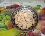 A picture of step 1 of લગ્ન પ્રસંગમાં બનતું વાલનું ચટાકેદાર ખાટું મીઠું શાક.