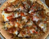 Foto langkah ke 6 dari resep Pizza rumahan enak rotinya empuk.