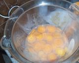 صورة لخطوة 1 من وصفة عصير الجزر بمركز البرتقال 🍹