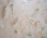 Foto del paso 3 de la receta: Crema de calabacín🥒 puerro, nata light y jengibre fresco