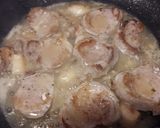 Foto del paso 5 de la receta: Solomillo al ajillo con vino blanco