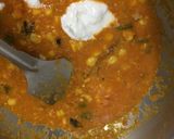 A picture of step 3 of Tomato corn bhurata.