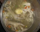 Foto langkah ke 3 dari resep Sup Ceker Telur Ceplok#BikinRamadanBerkesan.
