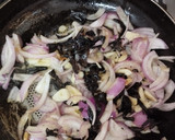 Foto del paso 1 de la receta: Guisantes con lacón y más