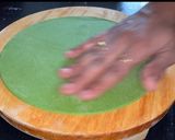 A picture of step 4 of Palak Paneer Frankie.