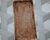 Foto langkah ke 8 dari resep Bolu panggang labu kuning lapis coklat.