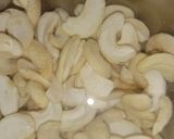 A picture of step 1 of Kaju currey (Jain).