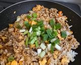 Foto langkah ke 5 dari resep Nasi Goreng Rendang.