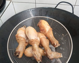 Foto langkah ke 2 dari resep Ayam Kecap Bawang Bombay.