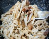 Foto del paso 6 de la receta: Cazuela de setas con gulas y huevo