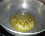 A picture of step 1 of Singhare flour ka halwa.