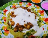 A picture of step 5 of Aloo Matar Tikki Chole Chaat.