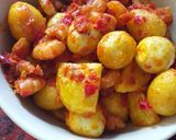 Foto langkah ke 3 dari resep Balado udang,kentang dan telur puyuh.